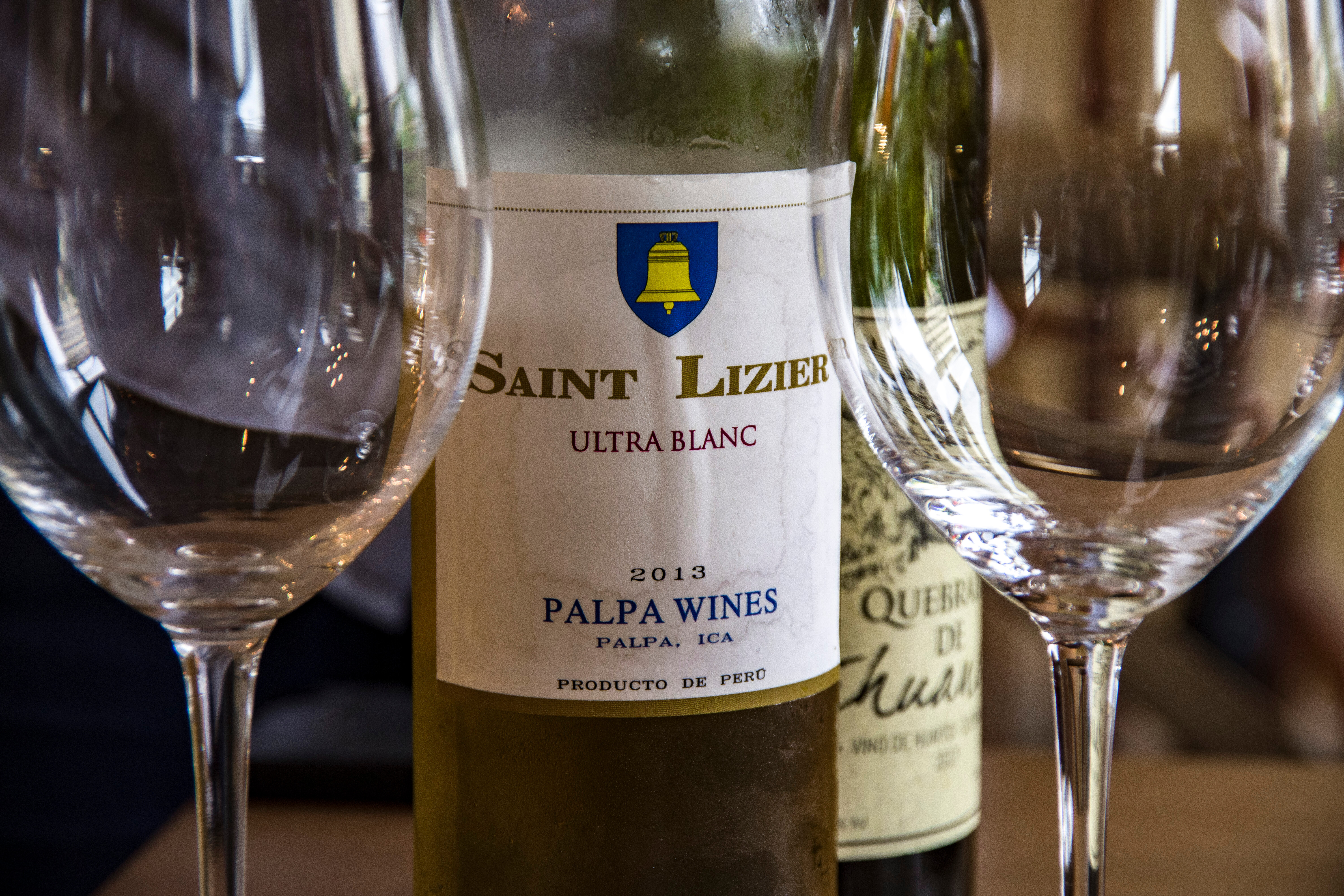 Detail of the label of a 2013 Saint Lizier Torrontes from the Palpa Valley (Ica).